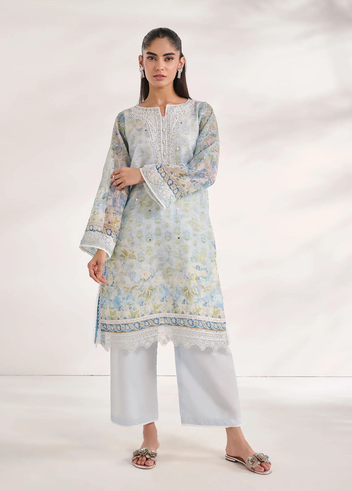 Dhanak Pret Embroidered Munar 2 Piece Suit SS24DA-2585