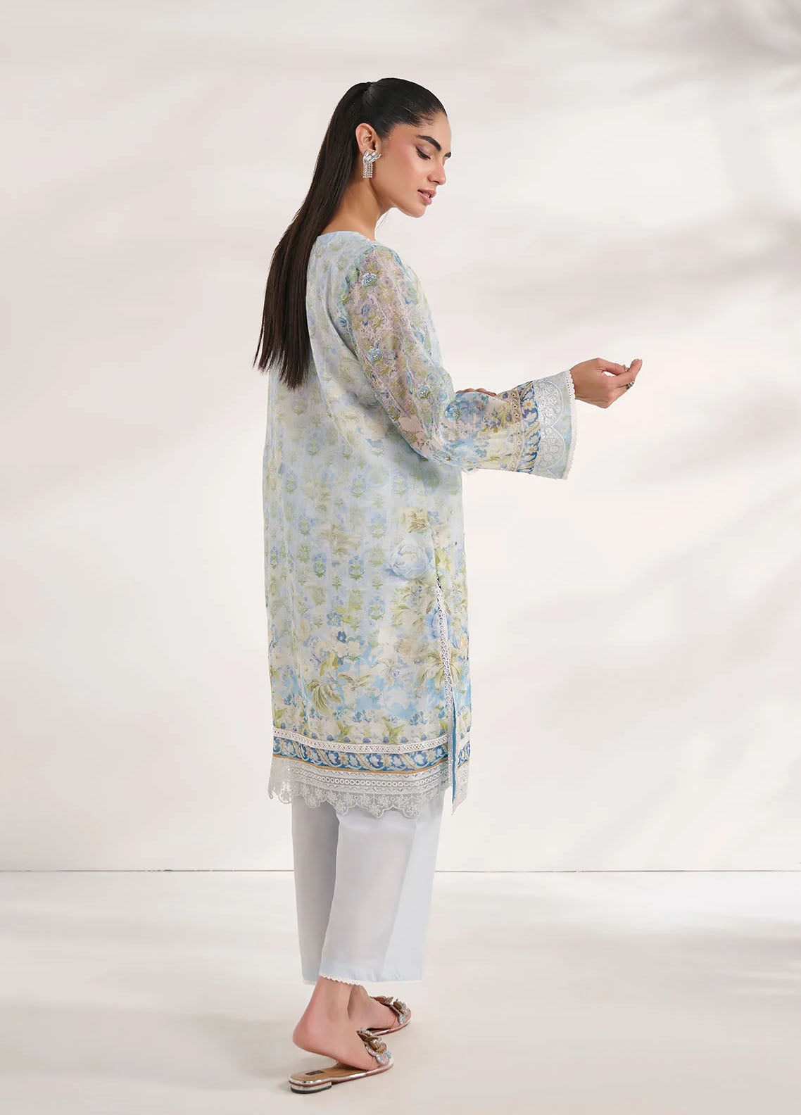 Dhanak Pret Embroidered Munar 2 Piece Suit SS24DA-2585