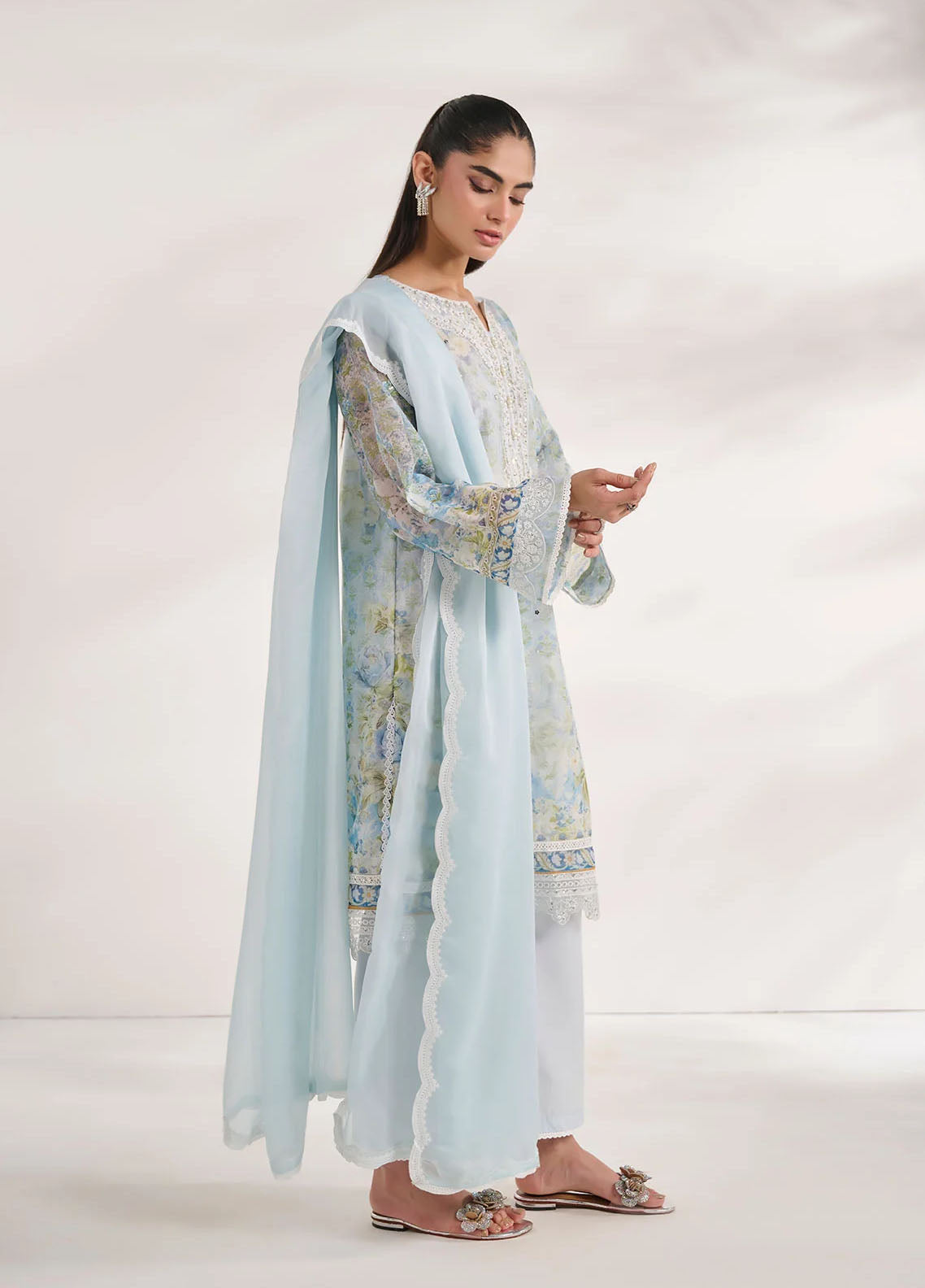 Dhanak Pret Embroidered Munar 2 Piece Suit SS24DA-2585