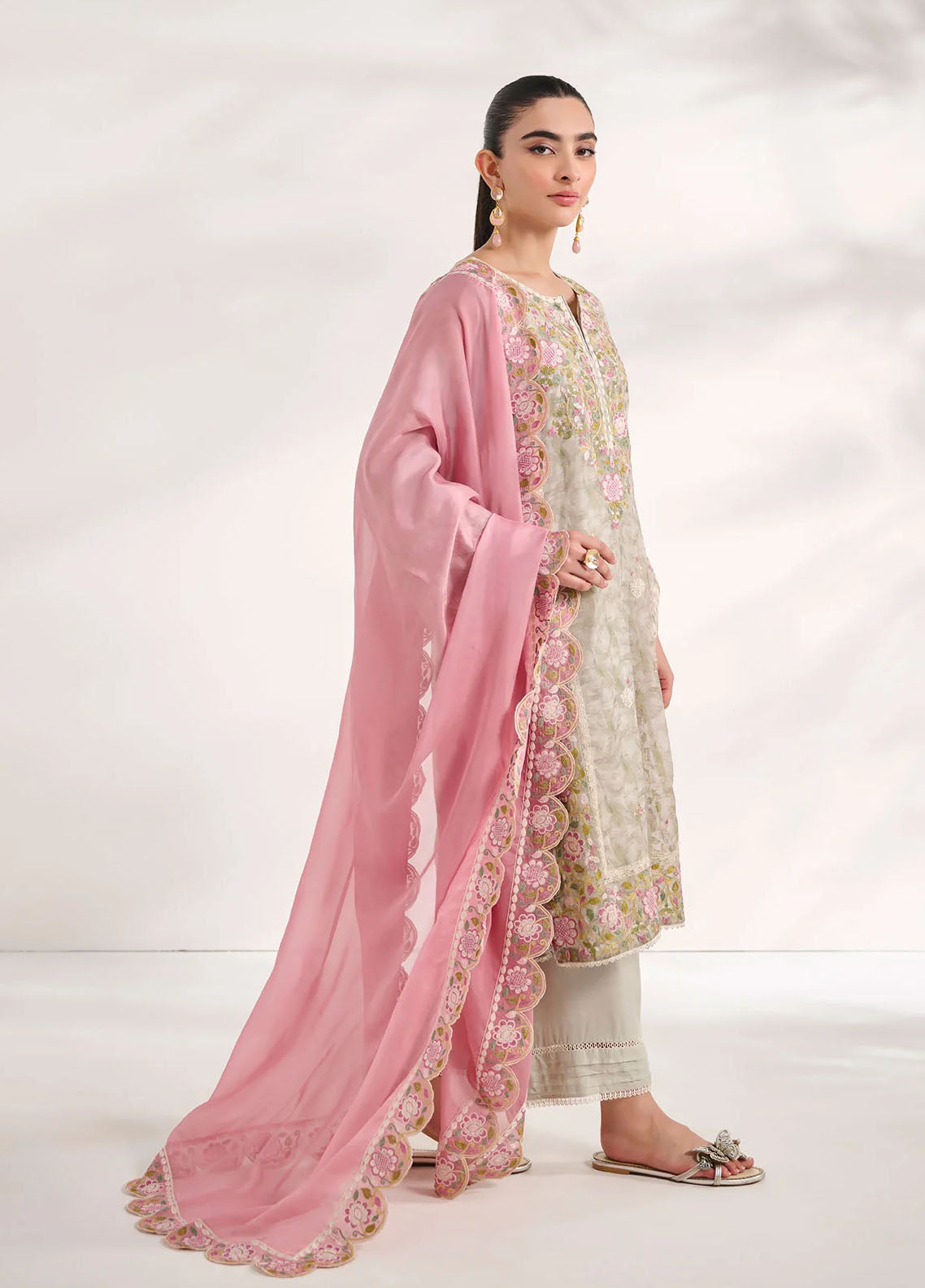 Dhanak Pret Embroidered Munar 2 Piece Suit SS24DA-2588