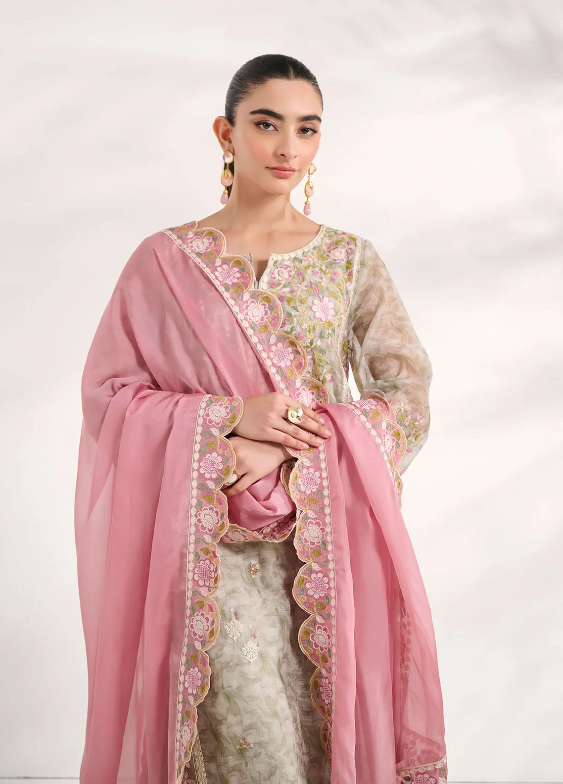 Dhanak Pret Embroidered Munar 2 Piece Suit SS24DA-2588