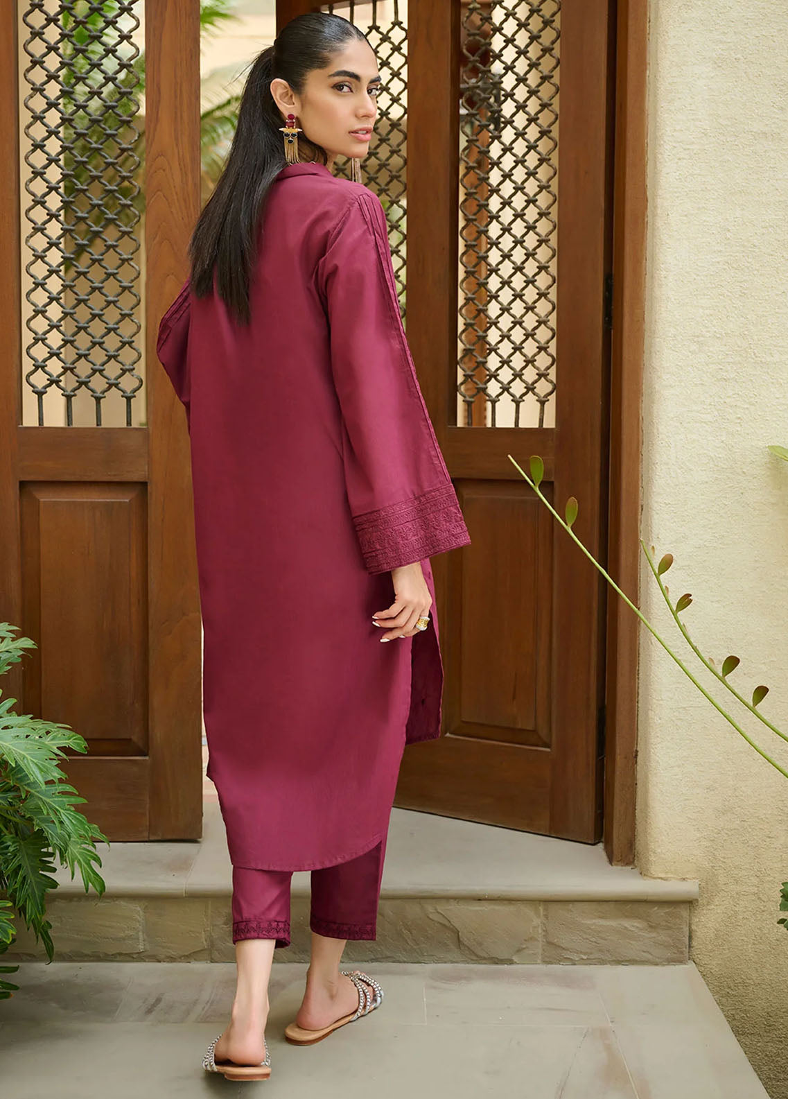 Dhanak Pret Embroidered Lawn 2 Piece DHK23S DC-2170 MAROON