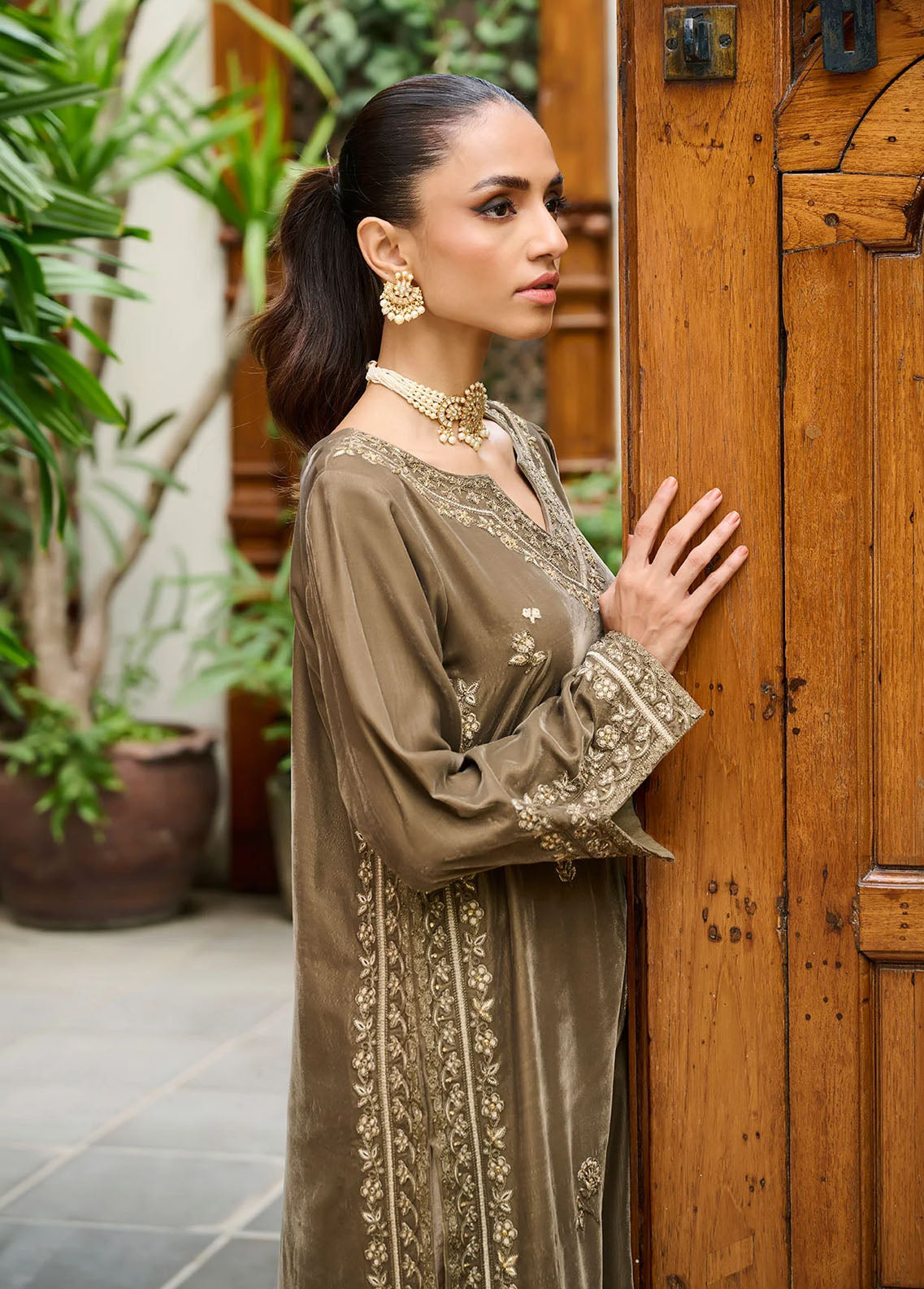 Dhanak Pret Embroidered Velvet Kurti DA-1861 GREY