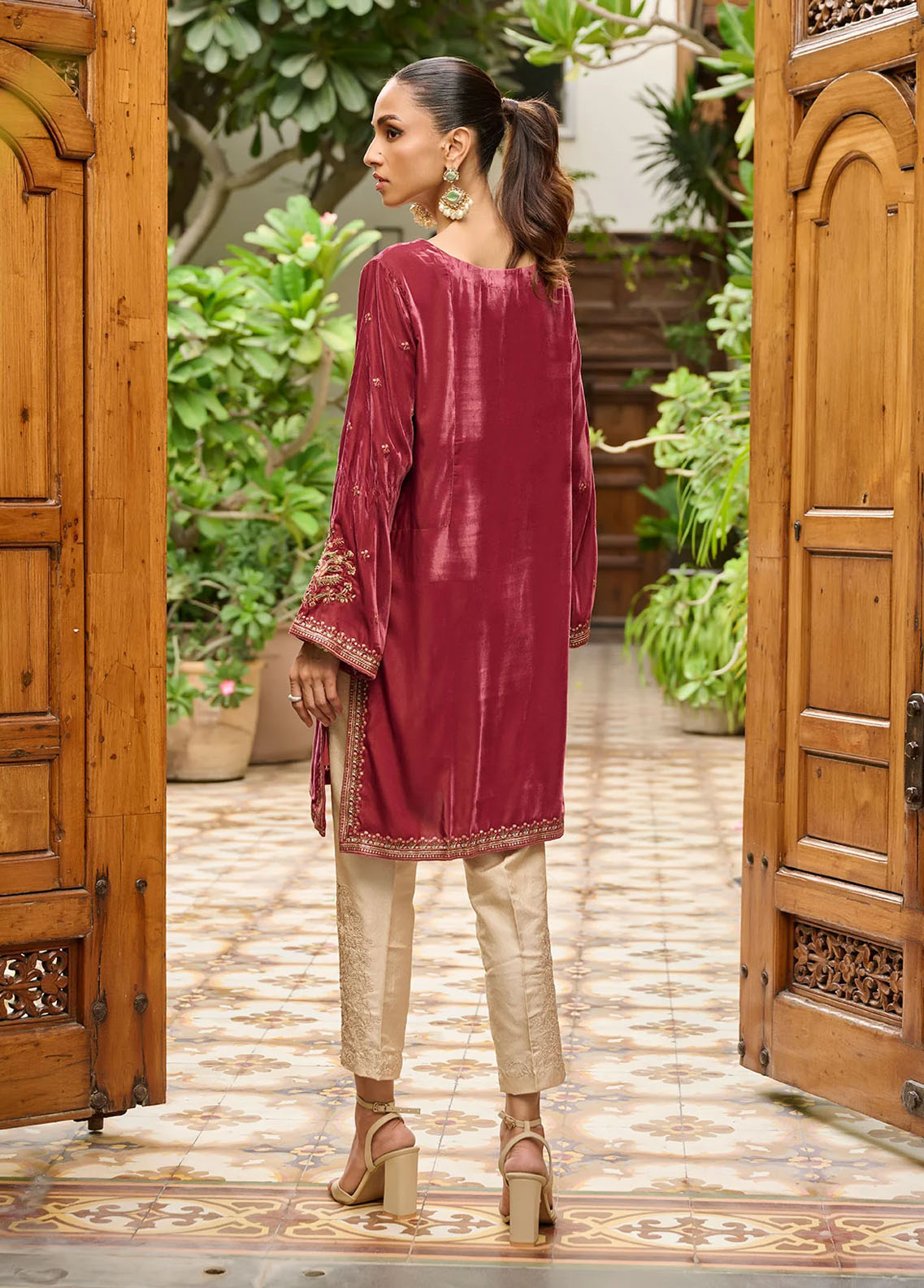 Dhanak Pret Embroidered Velvet Kurti DA-1862 MAROON