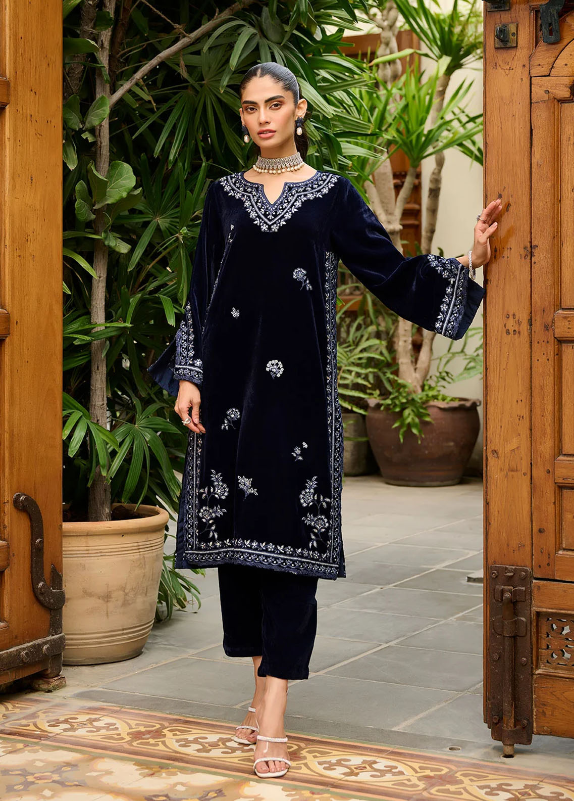 Dhanak Pret Embroidered Velvet Kurti DA-1863 NAVY BLUE