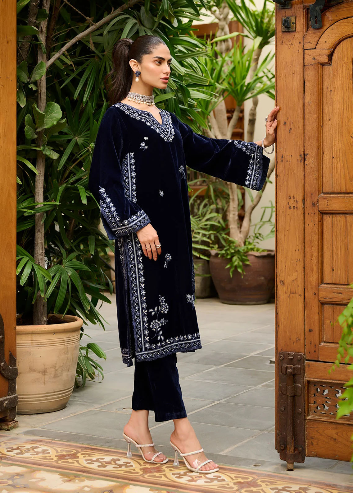 Dhanak Pret Embroidered Velvet Kurti DA-1863 NAVY BLUE