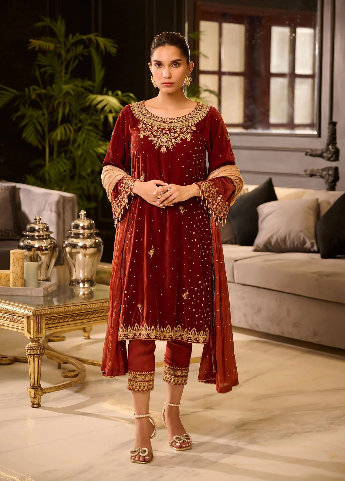 Dhanak Pret Embroidered Velvet 3 Piece Suit DL-0283 MAROON