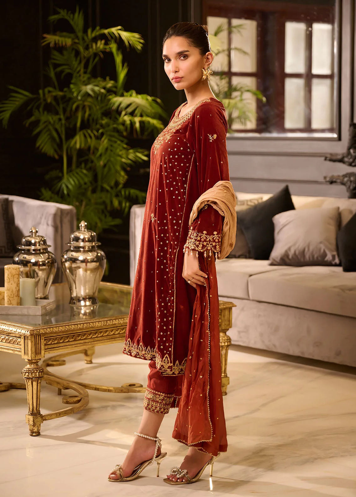 Dhanak Pret Embroidered Velvet 3 Piece Suit DL-0283 MAROON