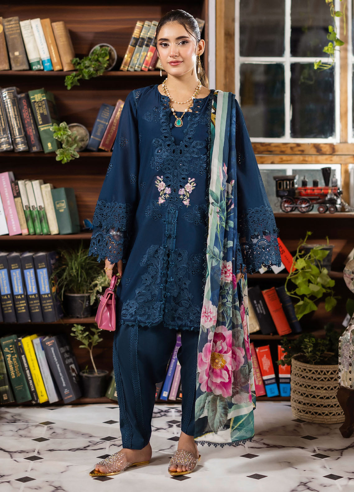 Elaf Chikankari Lawn Suits Unstitched 3 Piece EEC - 4B Serenaire