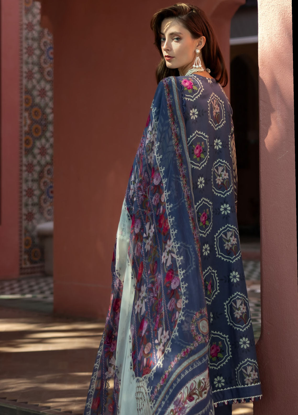 Signature by Elaf Unstitched Embroidered Lawn Collection 2025 ETS-04A