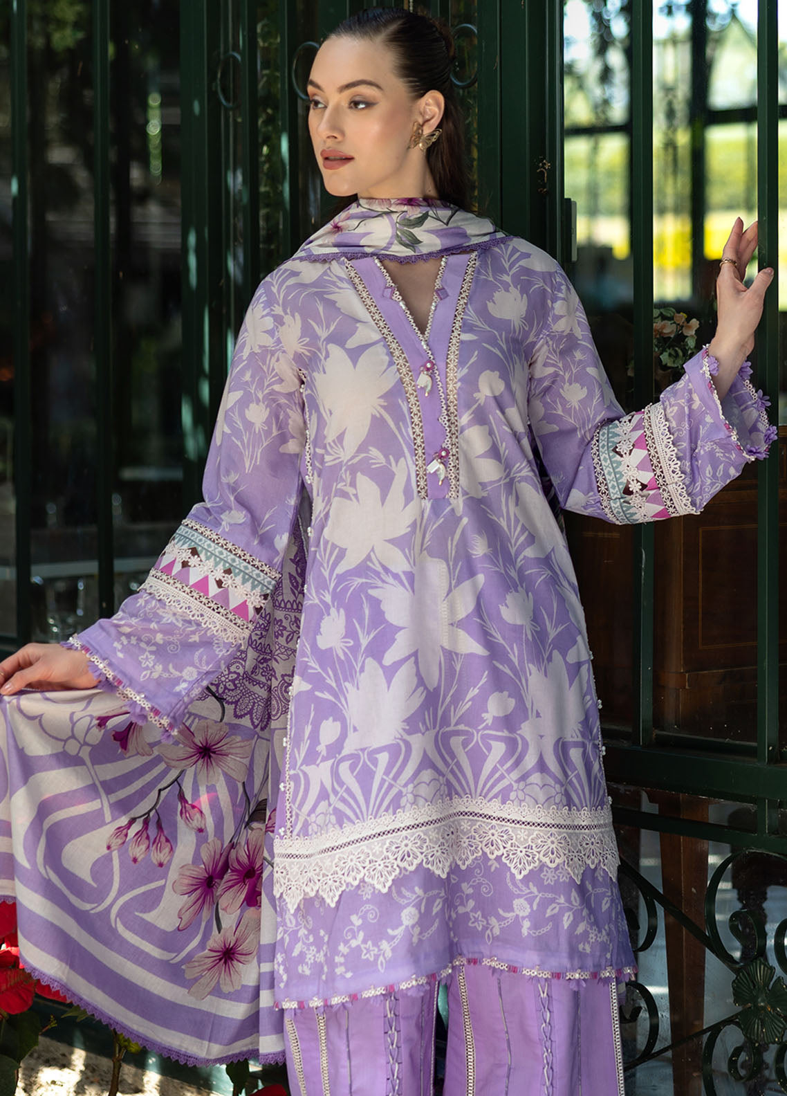 Prints by Elaf Printed Lawn Collection 2025 EPE-08 A