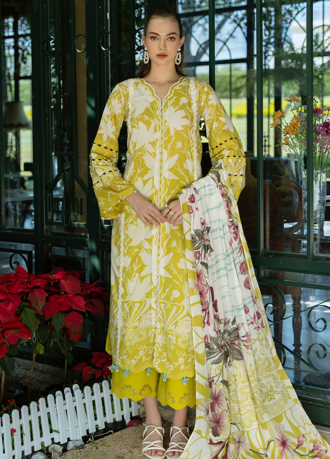 Prints by Elaf Printed Lawn Collection 2025 EPE-08 B