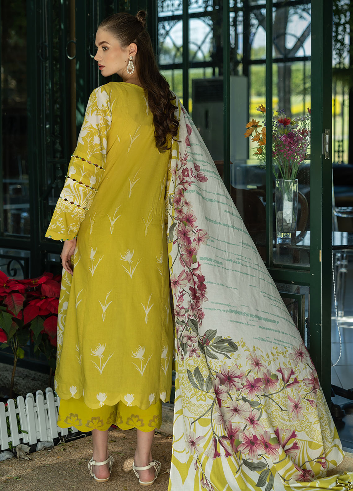 Prints by Elaf Printed Lawn Collection 2025 EPE-08 B