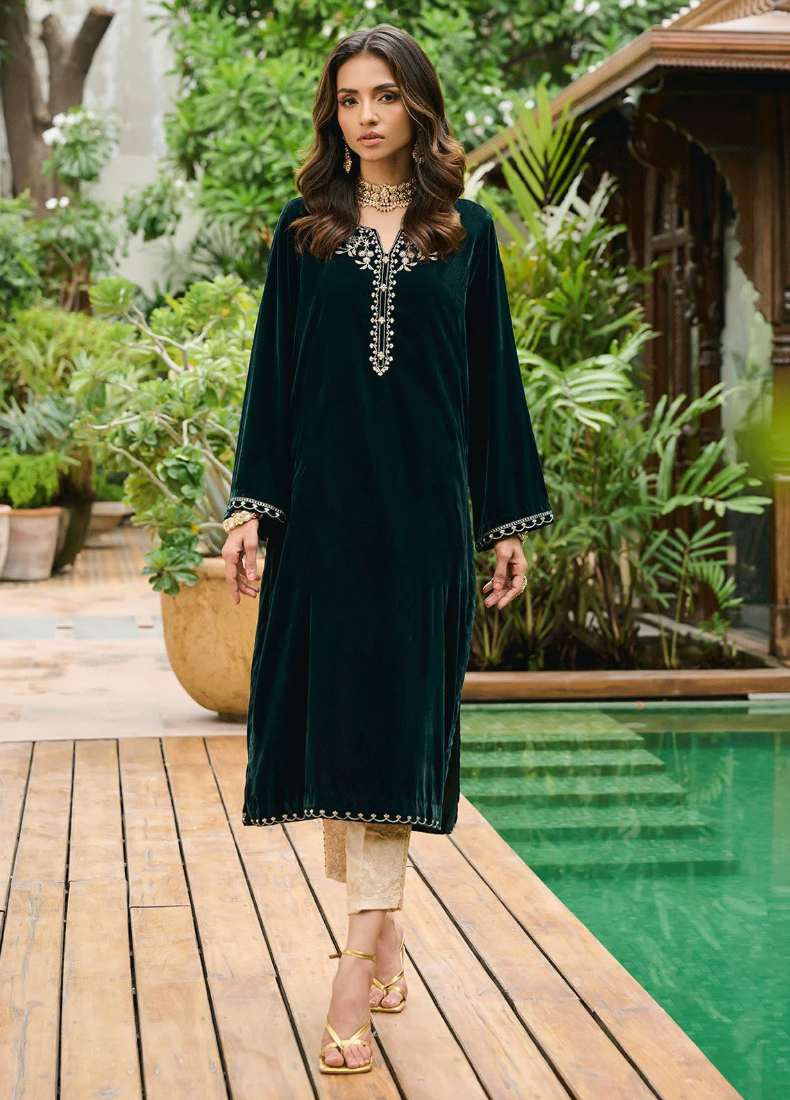 Dhanak Pret Embroidered Velvet Kurti DA-1870 GREEN