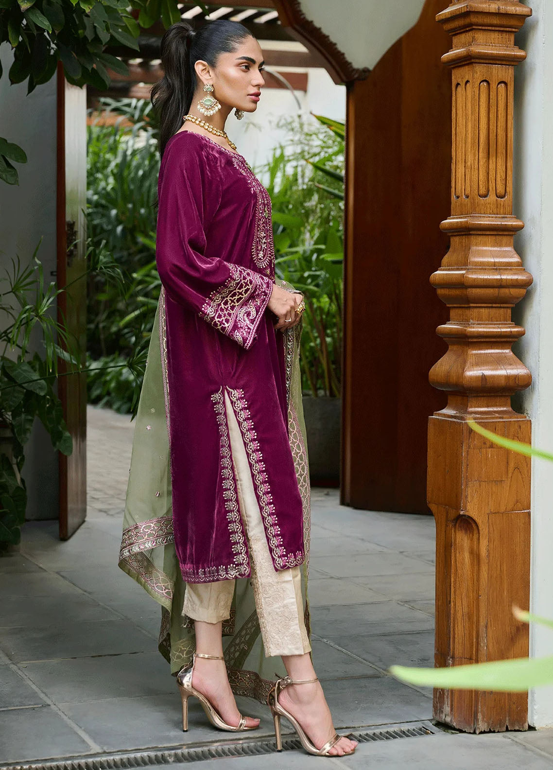 Dhanak Pret Embroidered Velvet 2 Piece Suit DA-2274 PURPLE