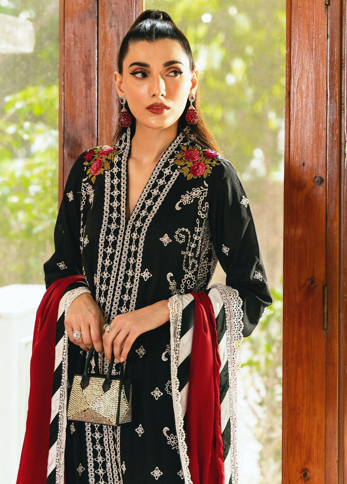 Saira Rizwan Pret Embroidered Lawn 3 Piece Suit SR23E Cia