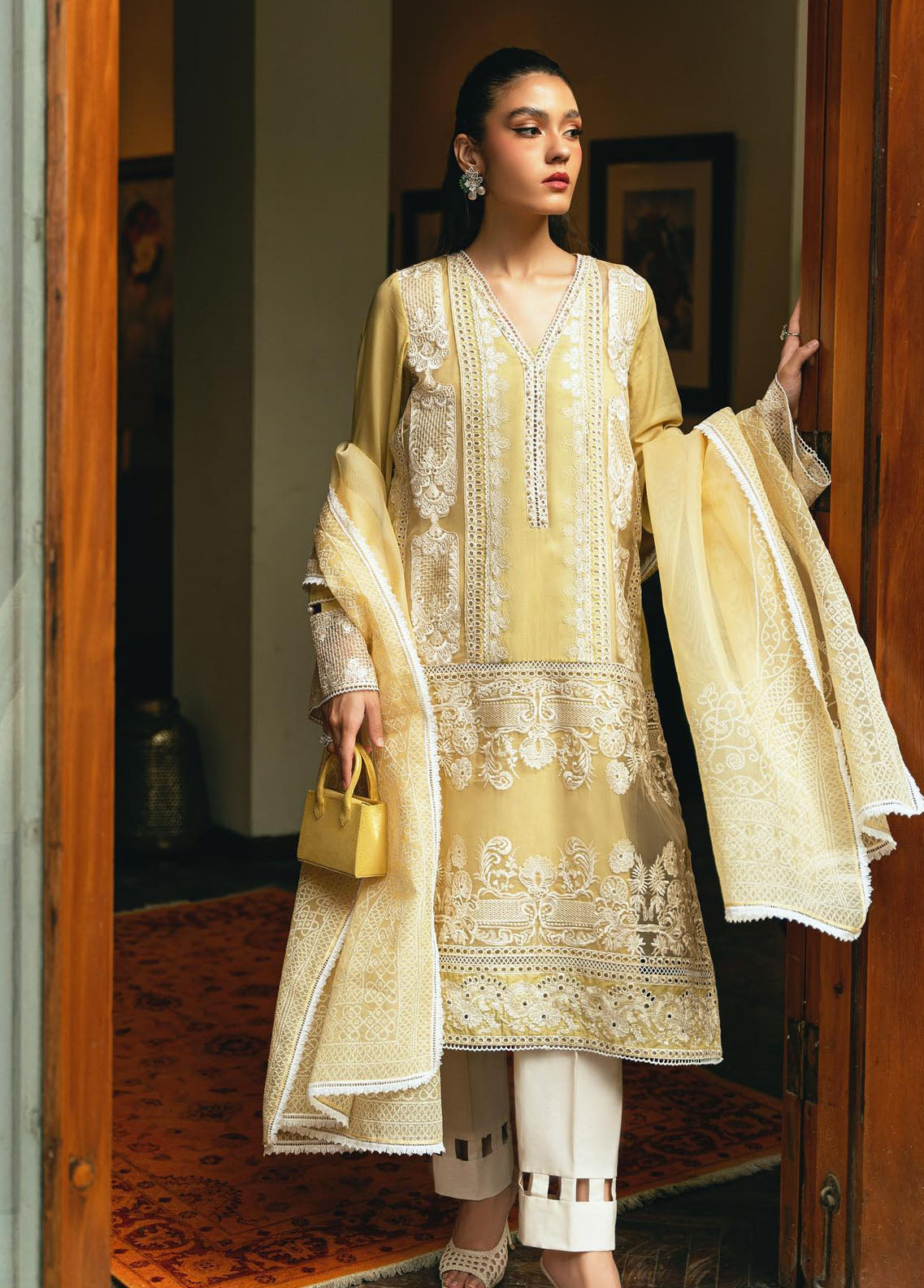 Saira Rizwan Pret Embroidered Lawn 3 Piece Suit SR23E Joelene