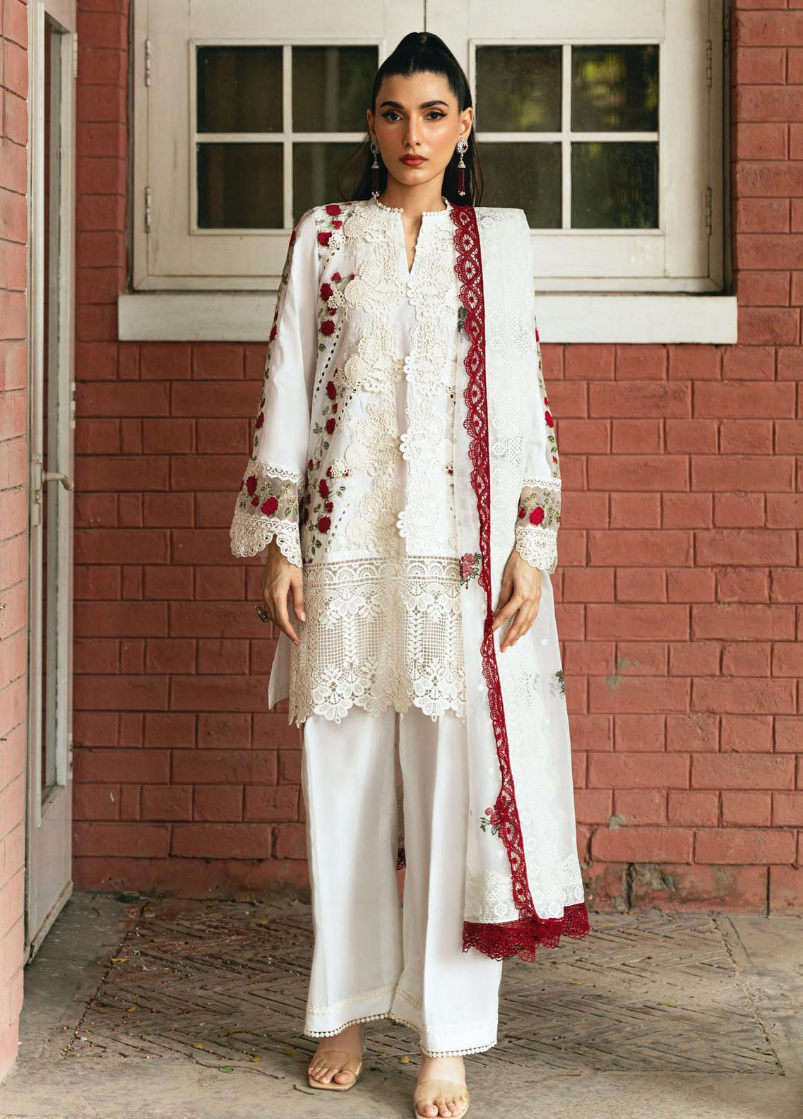 Saira Rizwan Pret Embroidered Lawn 3 Piece Suit SR23E Zaria