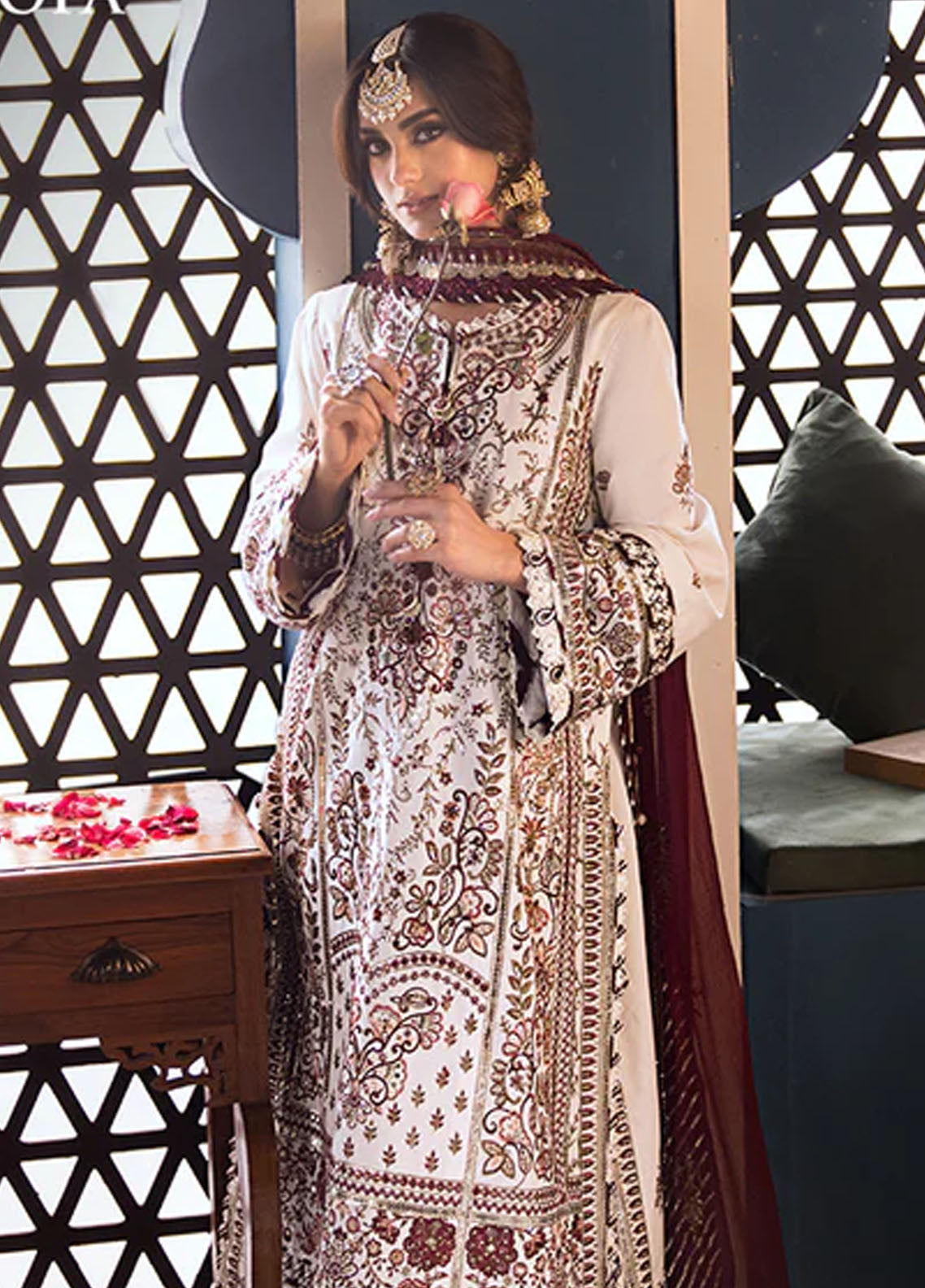 Fasana-e-Ishq By Asim Jofa Eid Luxury Lawn Collection 2024 AJFI-13