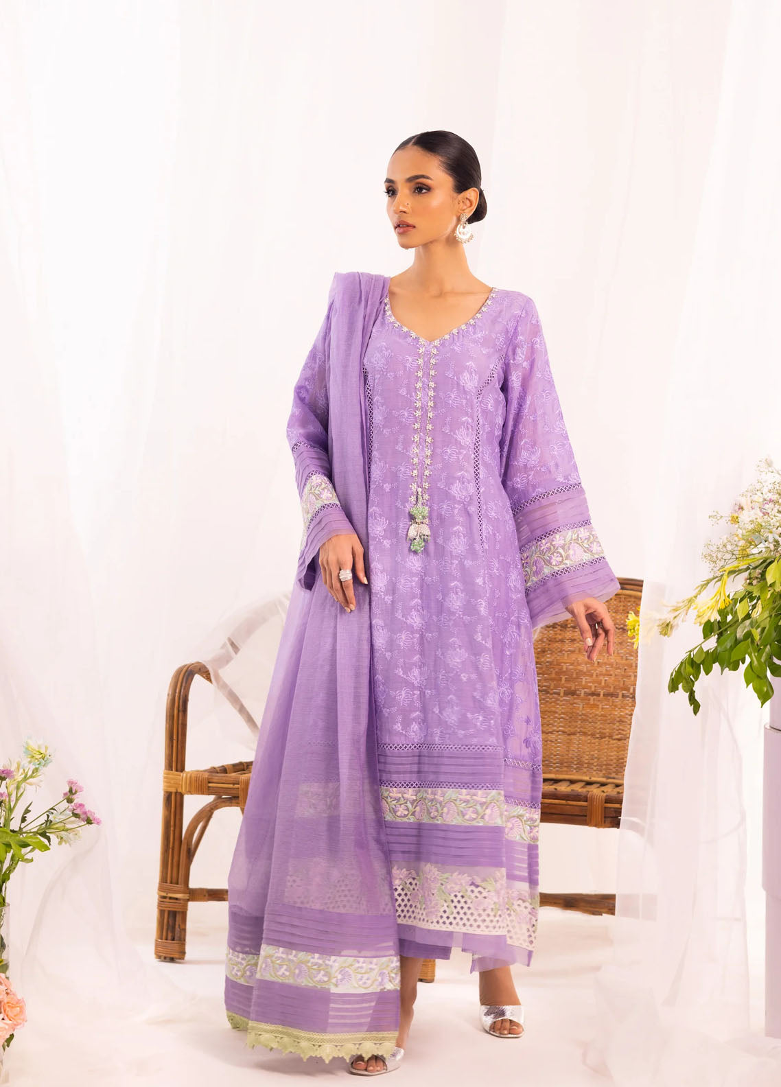 Hue Pret Pret Embroidered Lawn 3 Piece Suit HUE23F Mellisa