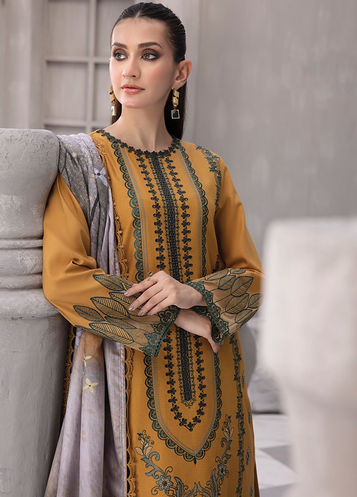 Florence By Rang Rasiya Embroidered Linen Suits Unstitched 3 Piece RR23FLL D-03 Azlin - Winter Collection
