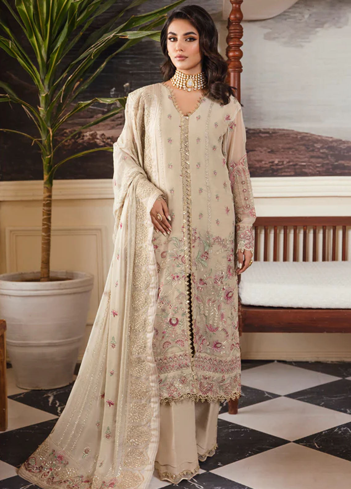 Discover the Finest Pakistani Designer Outfits Online in the UK - Ranis Online