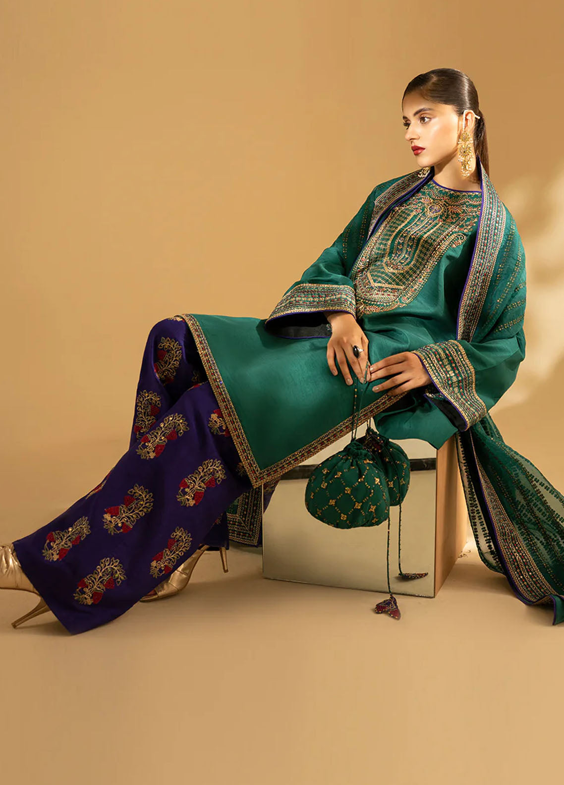 Fozia Khalid Pret Embroidered Raw Silk 3 Piece Suit Emerald Craftsmanship