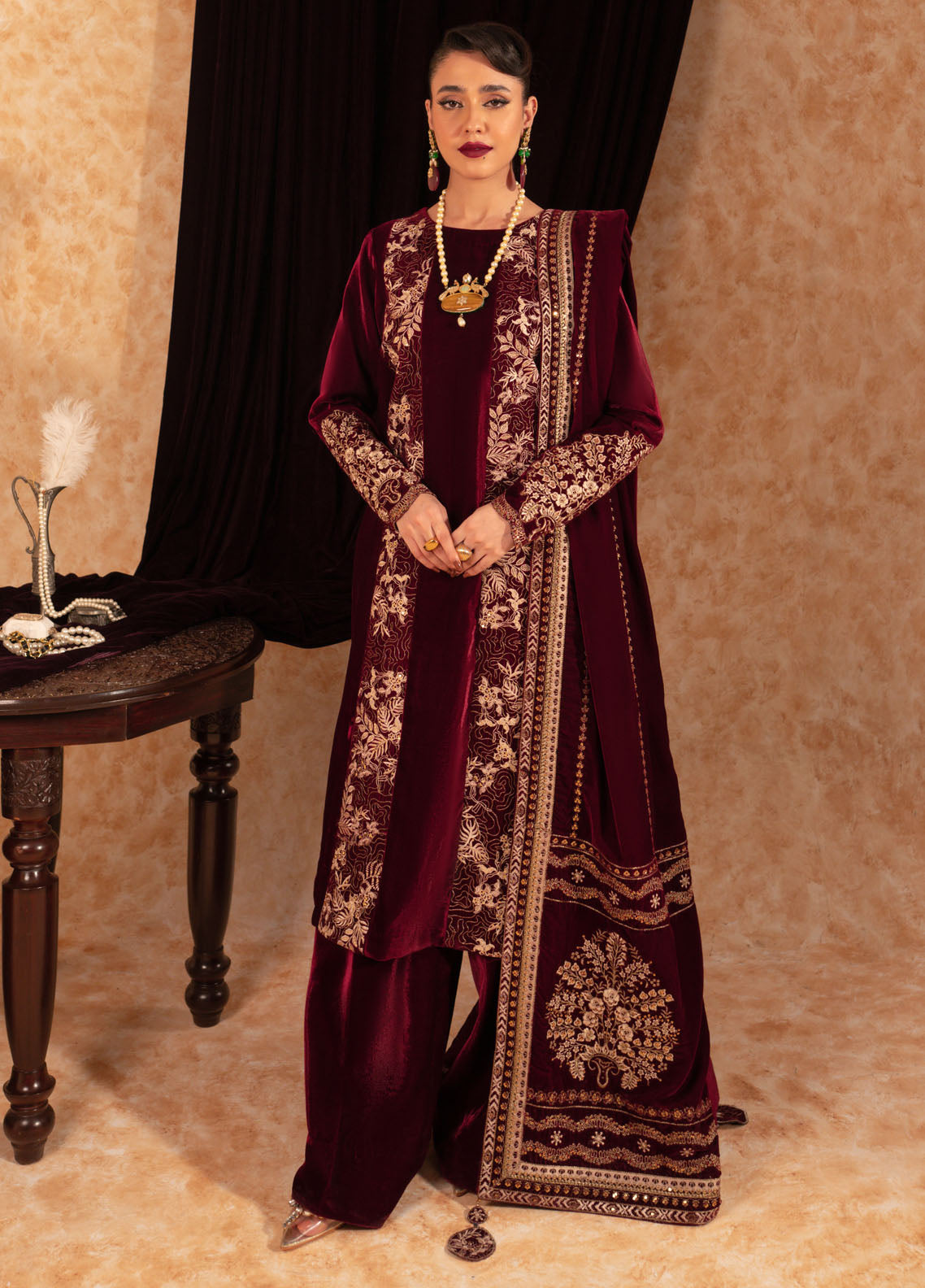 Fozia Khalid Pret Embroidered Velvet 2 Piece Suit Duchess