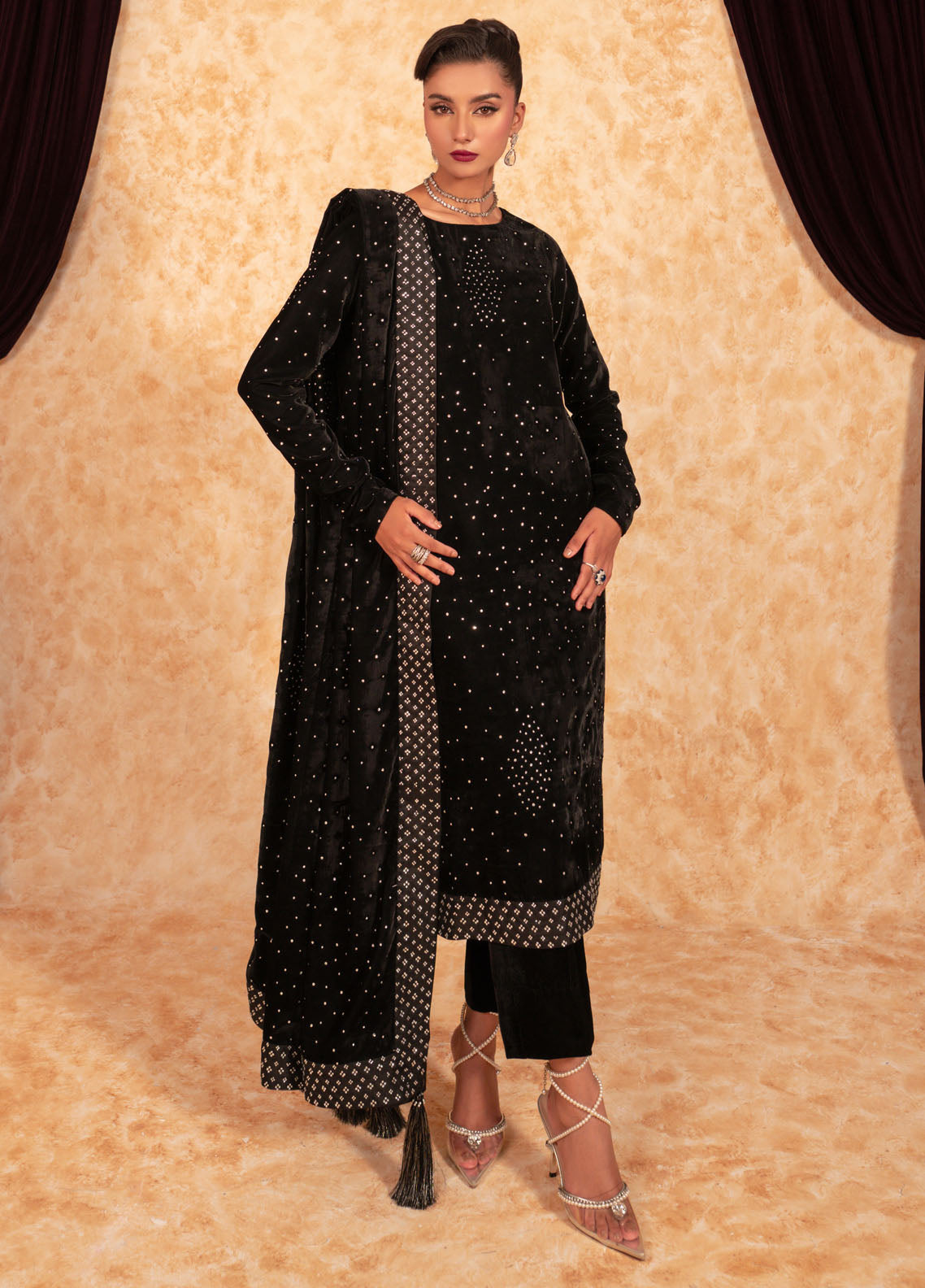 Fozia Khalid Pret Embroidered Velvet 2 Piece Suit Jewel