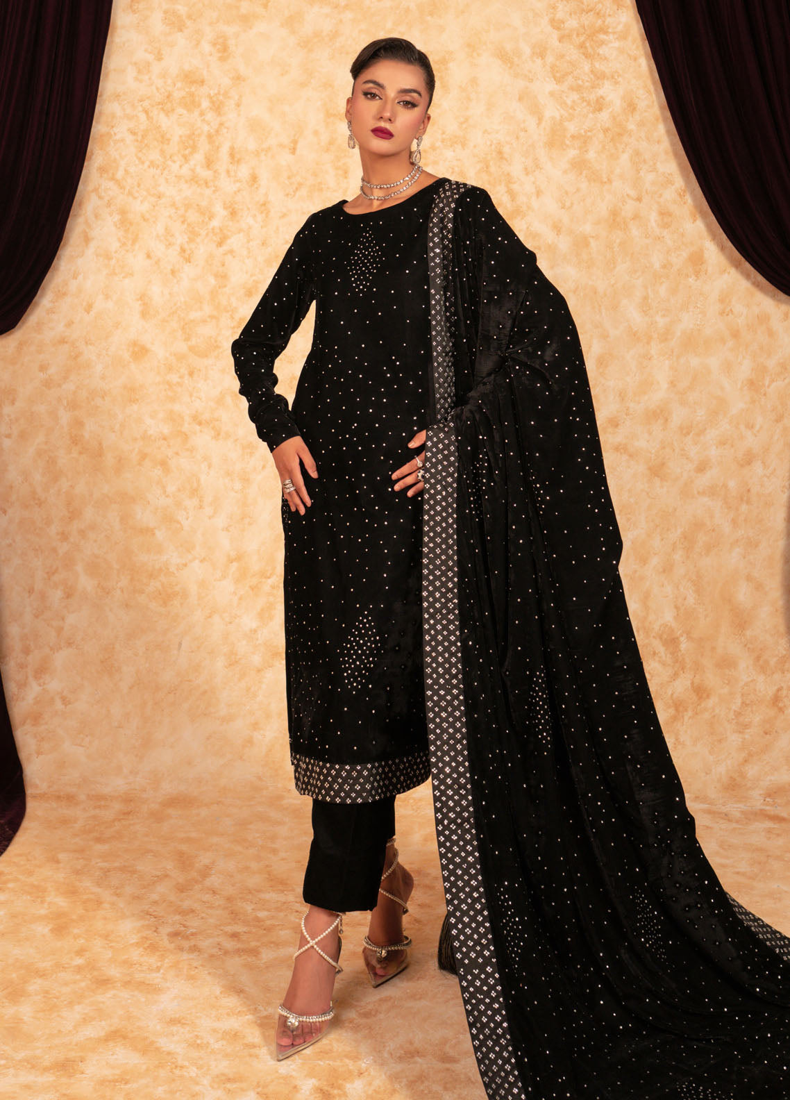 Fozia Khalid Pret Embroidered Velvet 2 Piece Suit Jewel