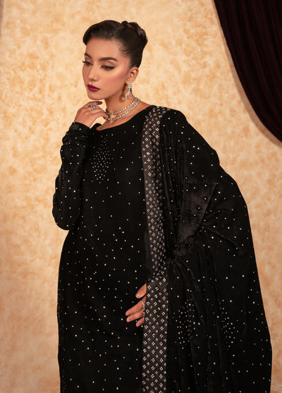 Fozia Khalid Pret Embroidered Velvet 2 Piece Suit Jewel