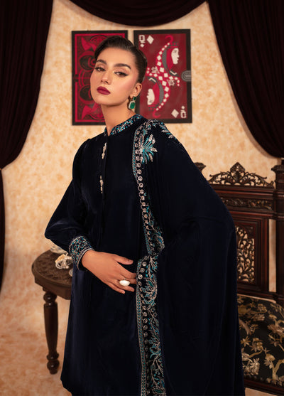 Fozia Khalid Pret Embroidered Velvet 2 Piece Suit Spade