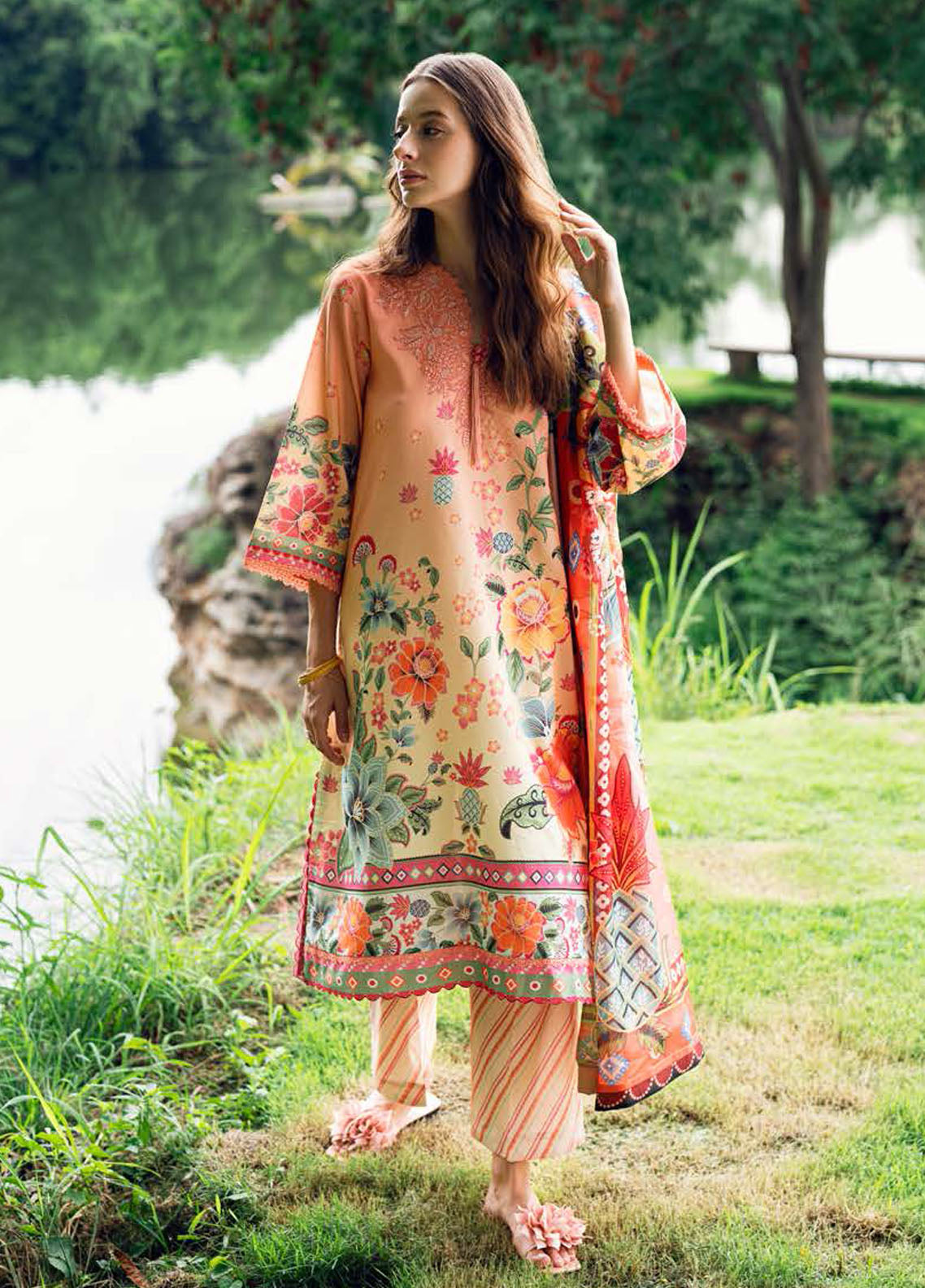 Garden Veil by Roheenaz Embroidered Lawn Suits Unstitched 3 Piece RN25GV D-04 A Petal Glaze