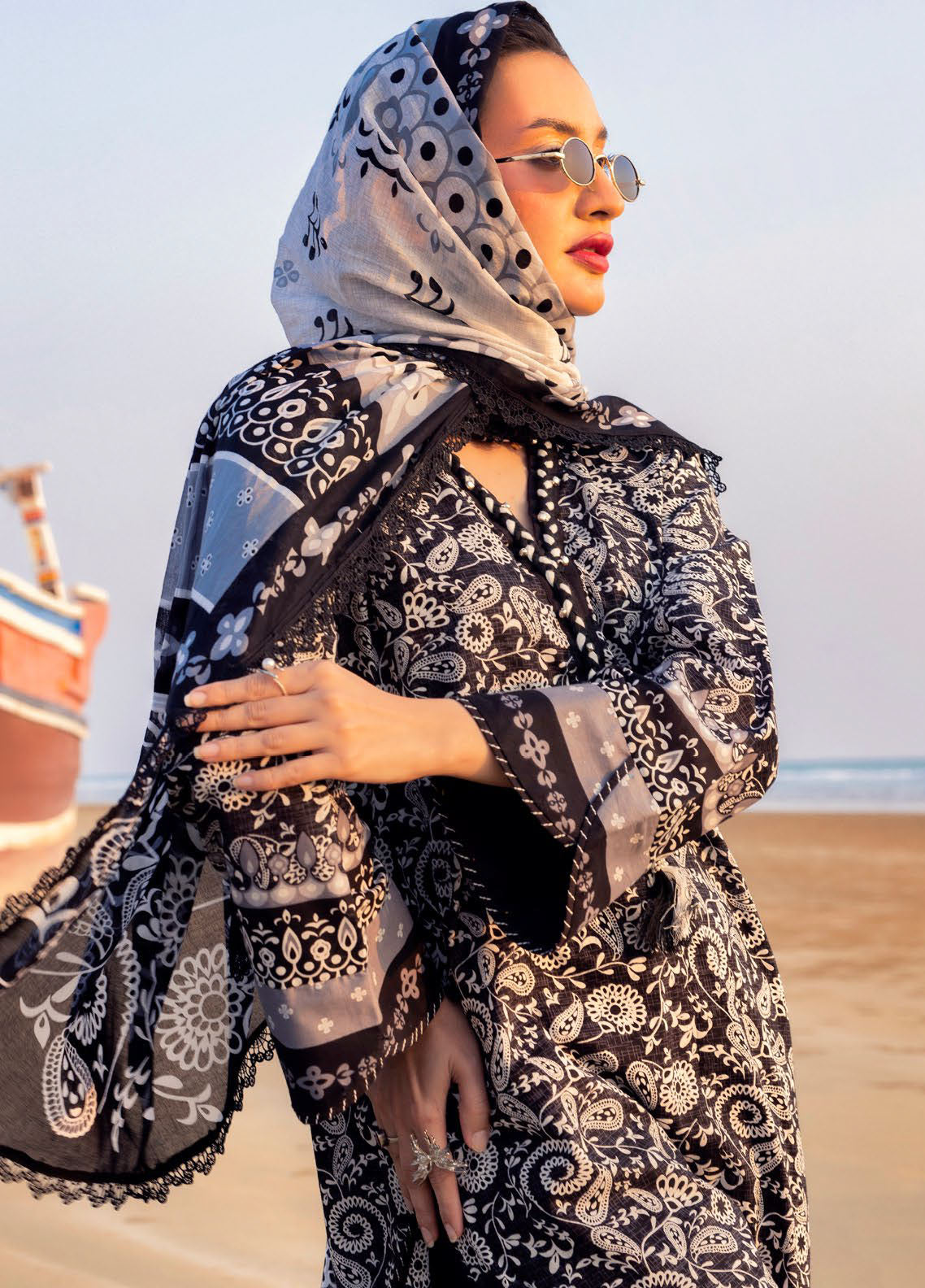 Gul Ahmed Printed Lawn Suits Unstitched 3 Piece GA25NB B-52001