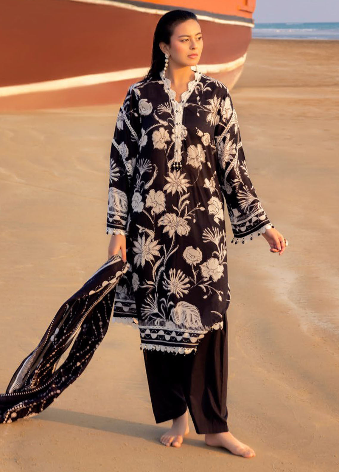Gul Ahmed Printed Lawn Suits Unstitched 3 Piece GA25NB B-52004
