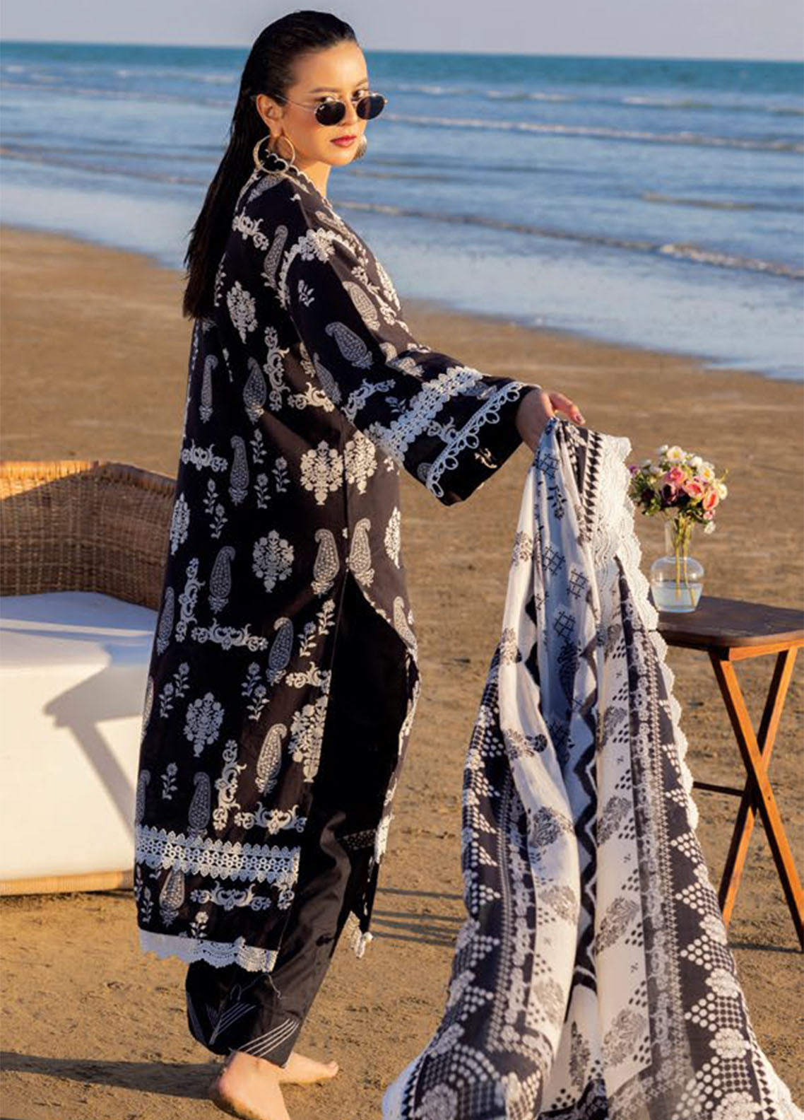 Gul Ahmed Printed Lawn Suits Unstitched 3 Piece GA25NB B-52002