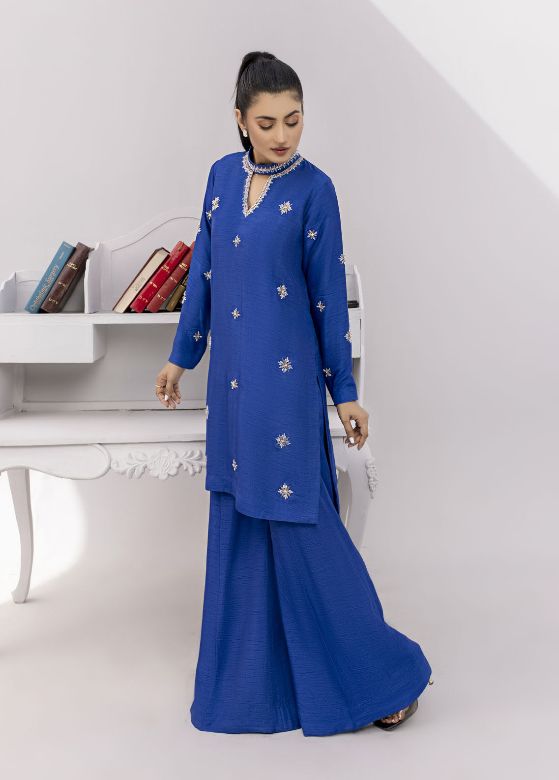 Maira Zunnorain Pret Embroidered Silk 3 Piece Suit MRZ23GM MZBR-23 ASTRO