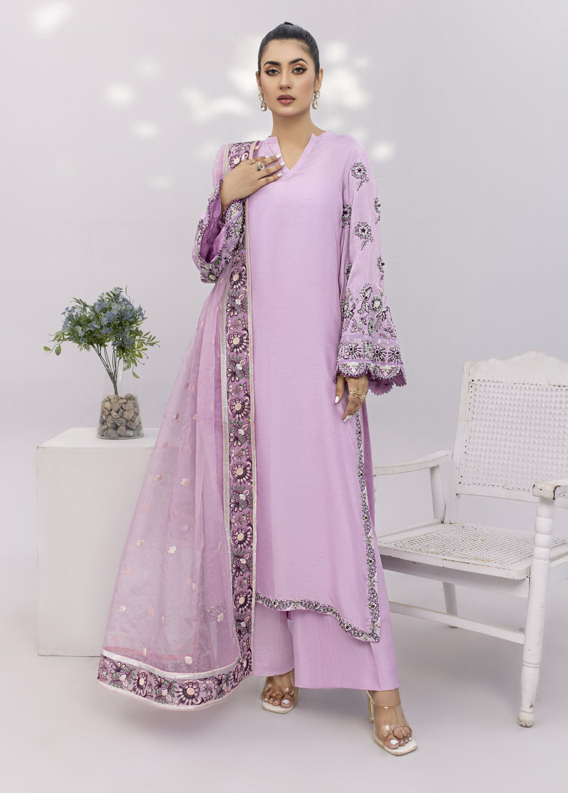 Maira Zunnorain Pret Embroidered Organza 3 Piece Suit MRZ23GM MZLP-02 LAVENDER