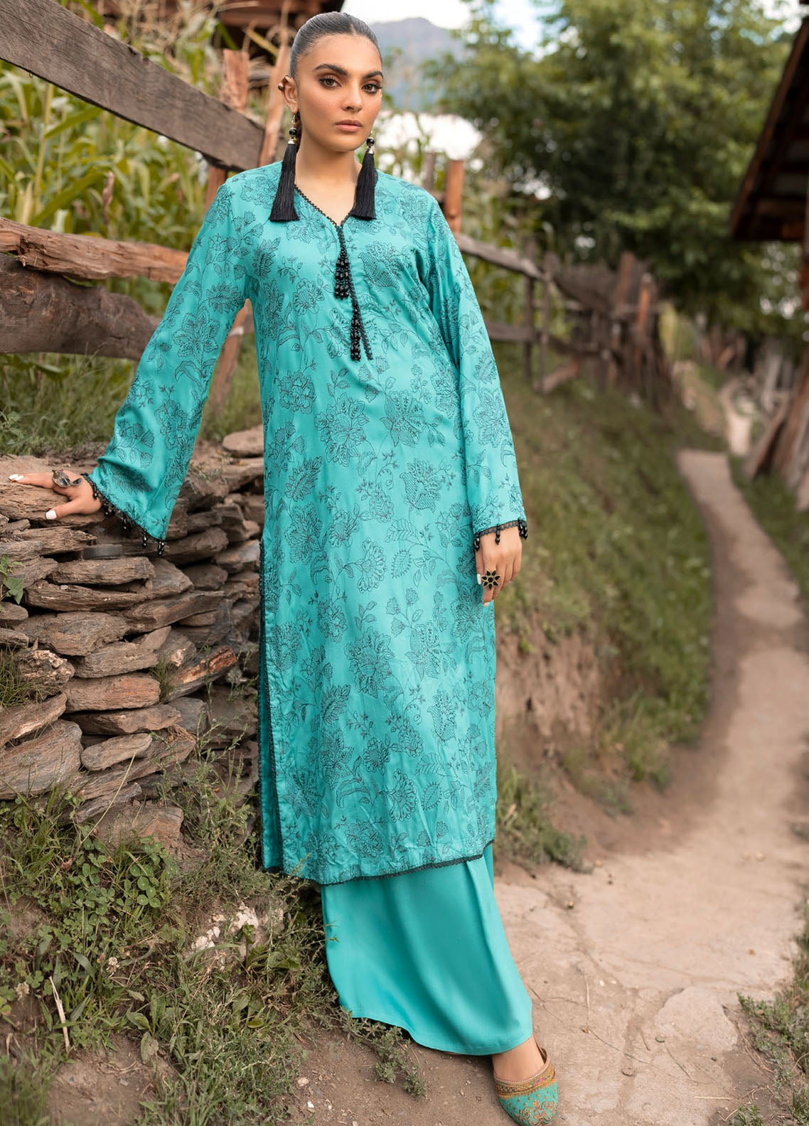 Gul Ahmed Embroidered Cotail Suits Unstitched 2 Piece GA24UW VT-42002 - Winter Collection