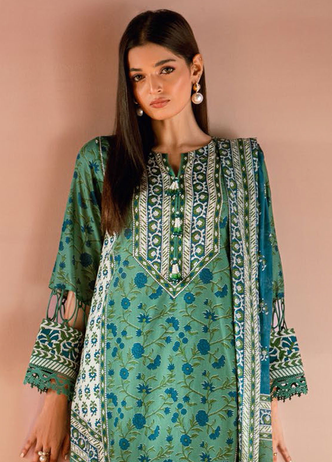 Gul Ahmed Printed Lawn Suits Unstitched 3 Piece CL62015