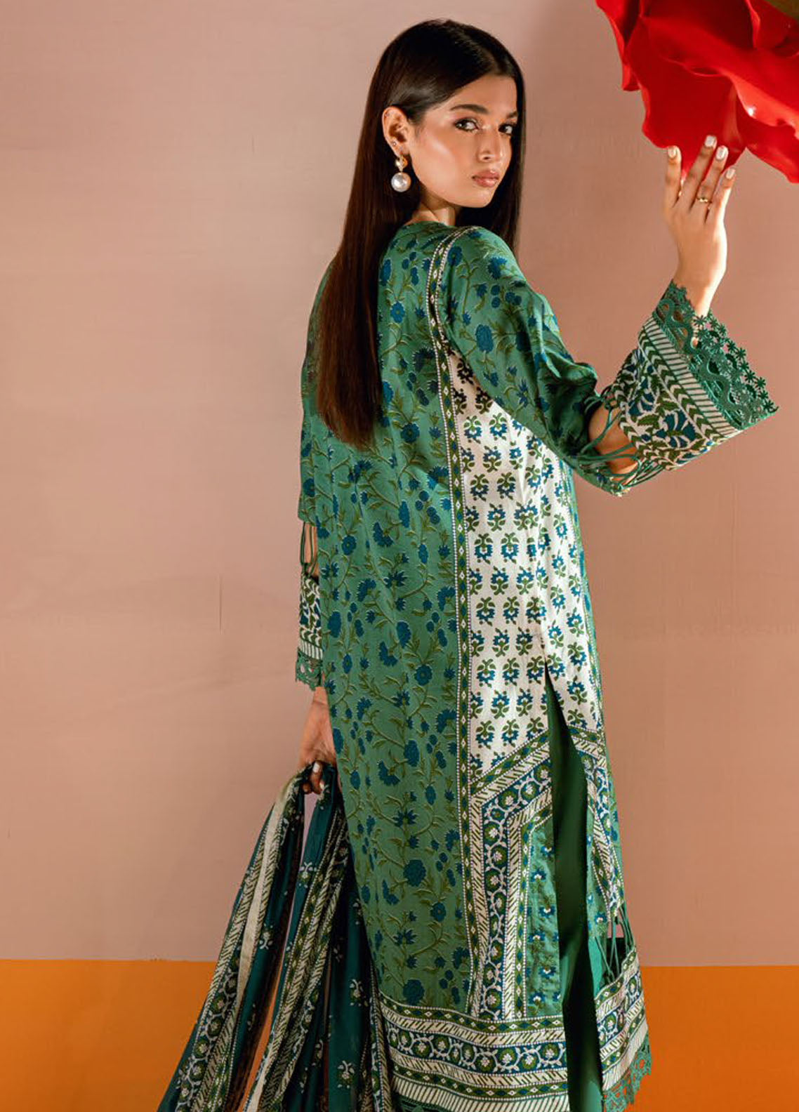 Gul Ahmed Printed Lawn Suits Unstitched 3 Piece CL62015