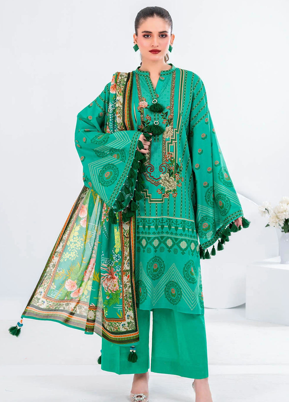 Gul Ahmed Printed Lawn Suits Unstitched 3 Piece CL62048