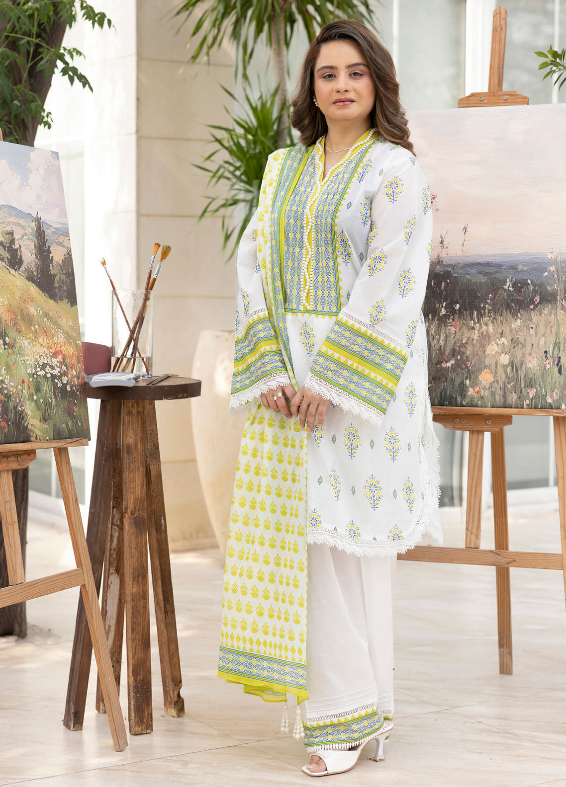 Gul Ahmed Printed Lawn Unstitched Suits 3 Piece GA25MS CL-52665