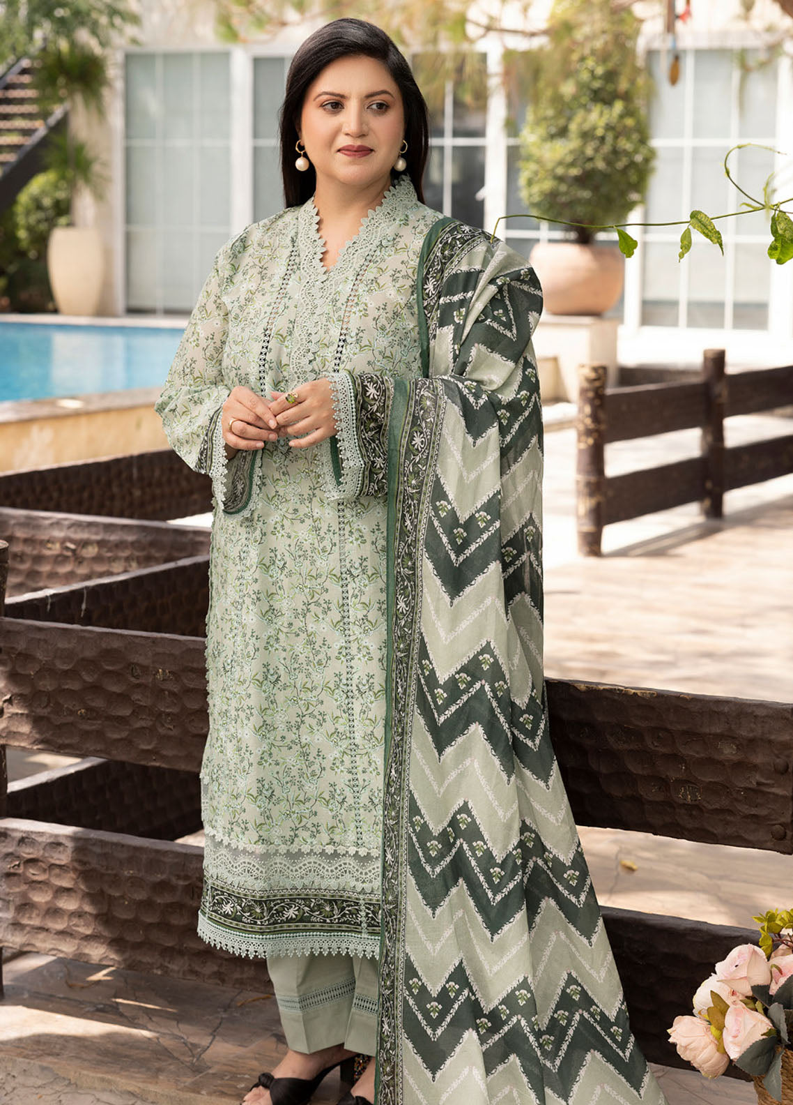 Gul Ahmed Printed Lawn Unstitched Suits 3 Piece GA25MS CL-52672