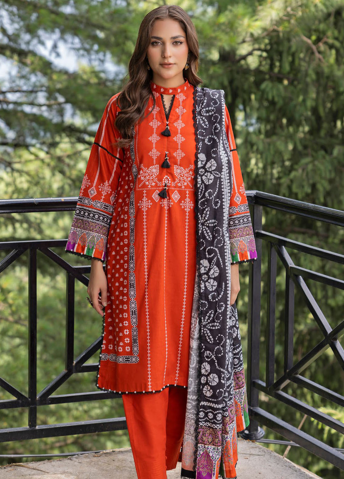 Gul Ahmed Printed Khaddar Suits Unstitched 3 Piece GA24UW K-42008 T - Winter Collection