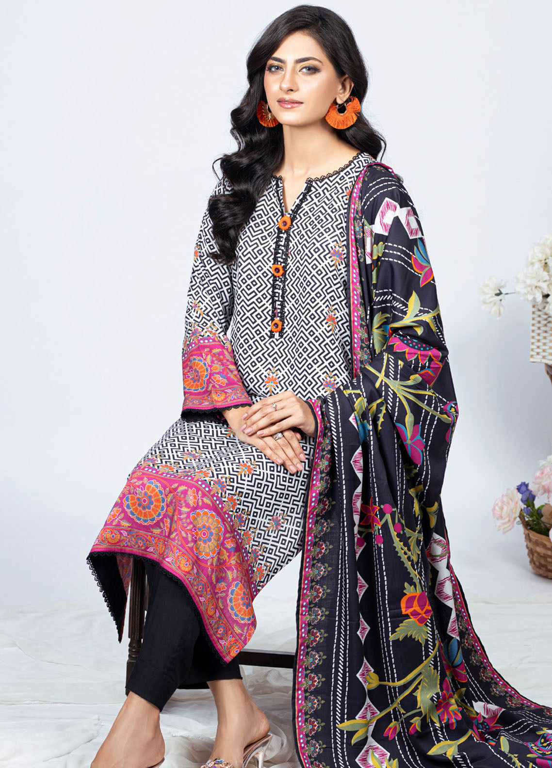 Gul Ahmed Winter Bloom Unstitched Collection 2023 Vol-3 WNS 32229 A