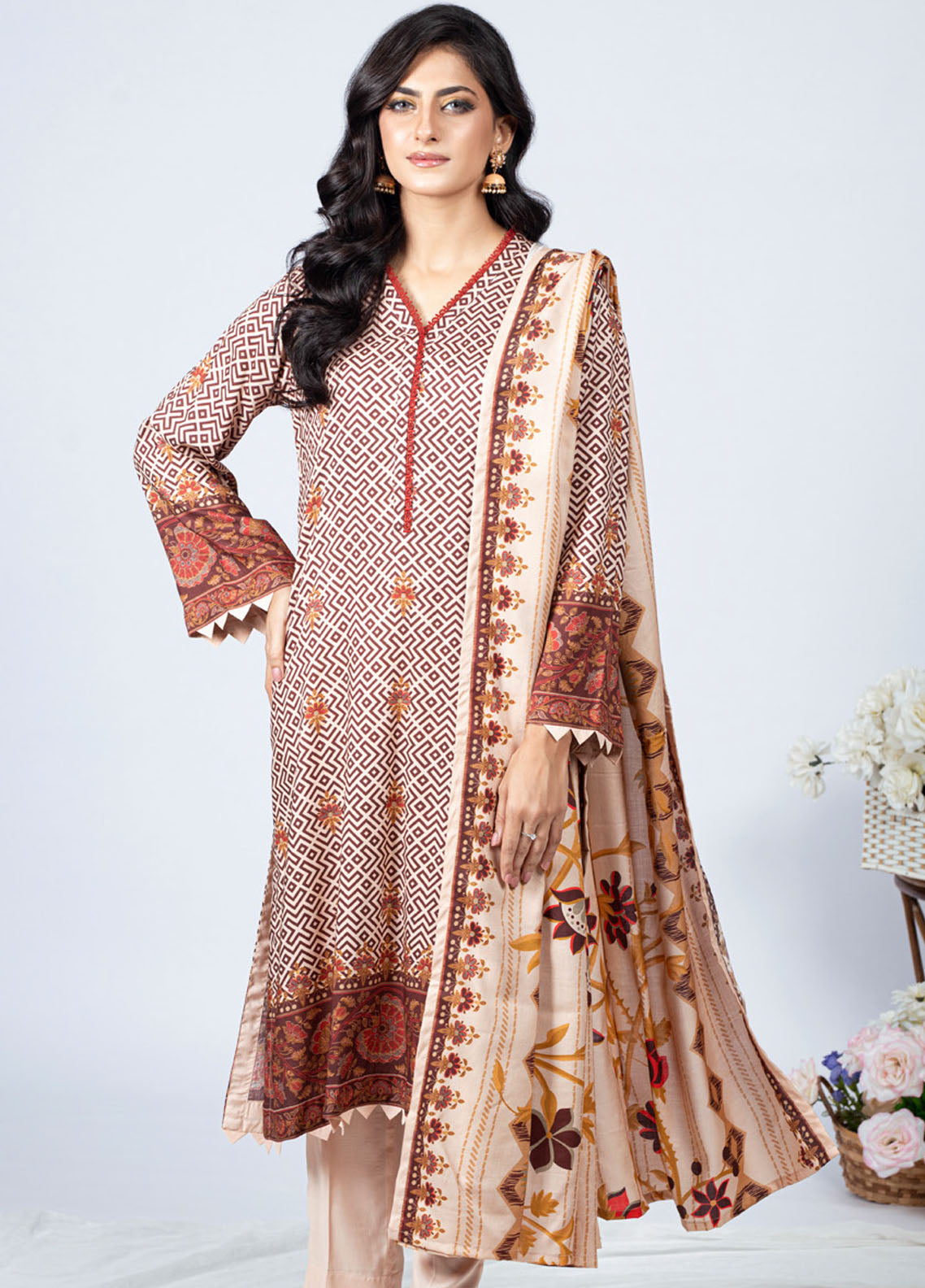 Gul Ahmed Winter Bloom Unstitched Collection 2023 Vol-3 WNS 32229 B