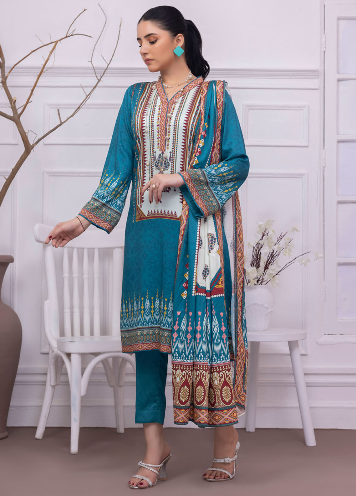 Gul Ahmed Winter Bloom Unstitched Collection 2023 Vol-3 WNS 32251 A