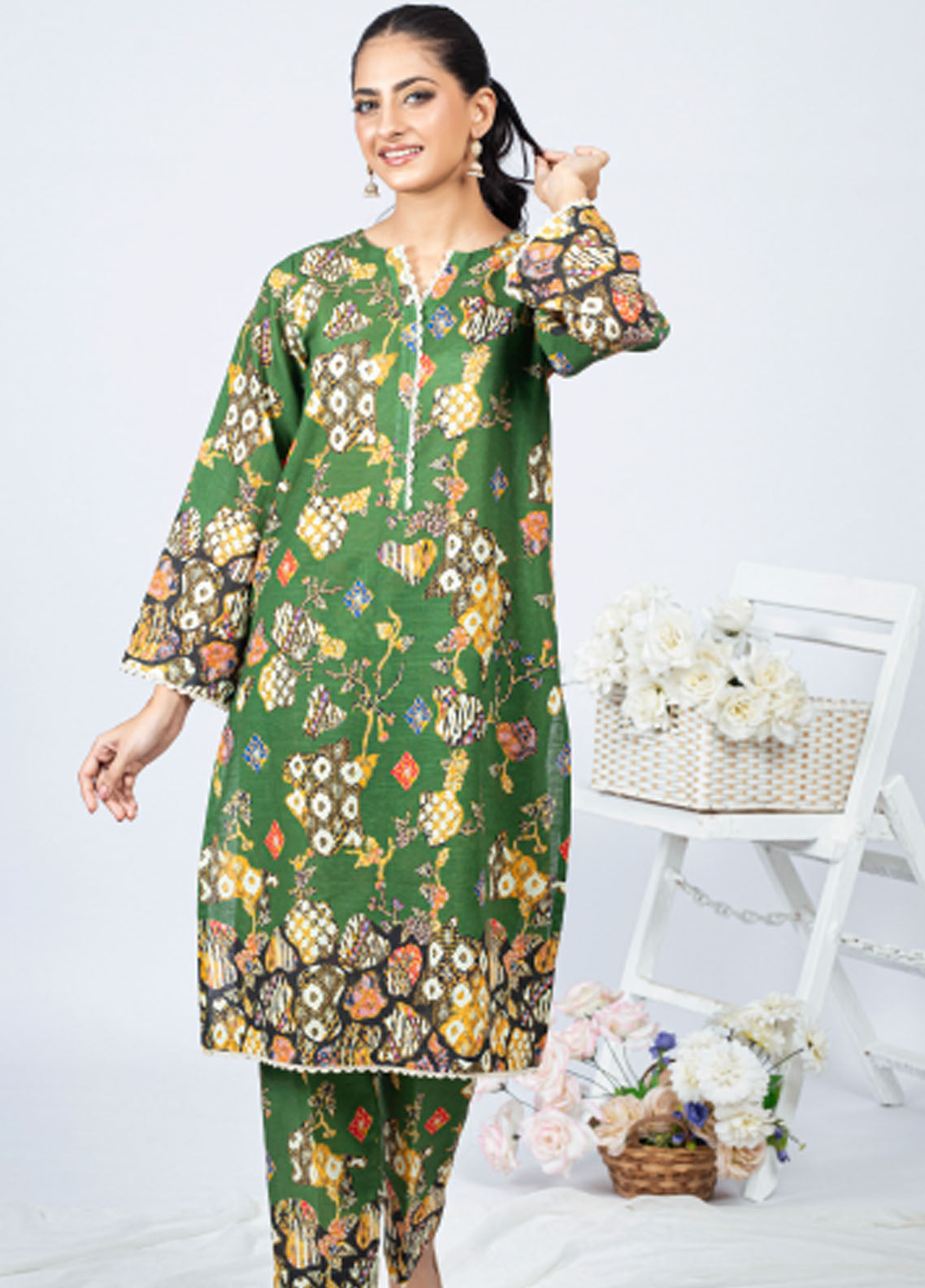 Gul Ahmed Winter Bloom Unstitched Collection 2023 Vol-3 WNSS 32014