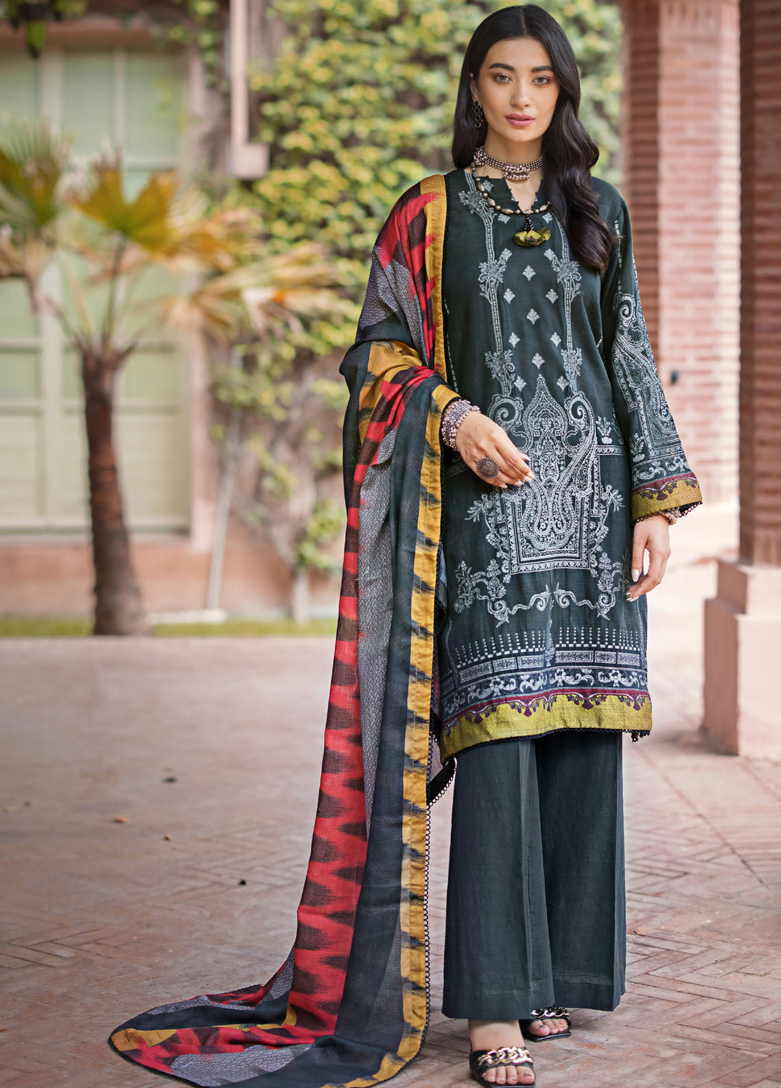 Gul Ahmed Winter Classics Unstitched Collection 2023 Vol-4  MJ 32072